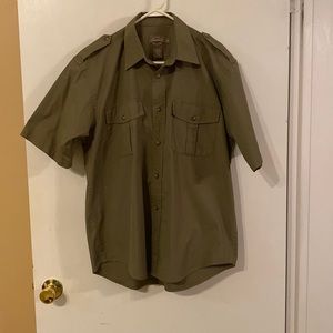Cabela’s Safari Series field shirt size M